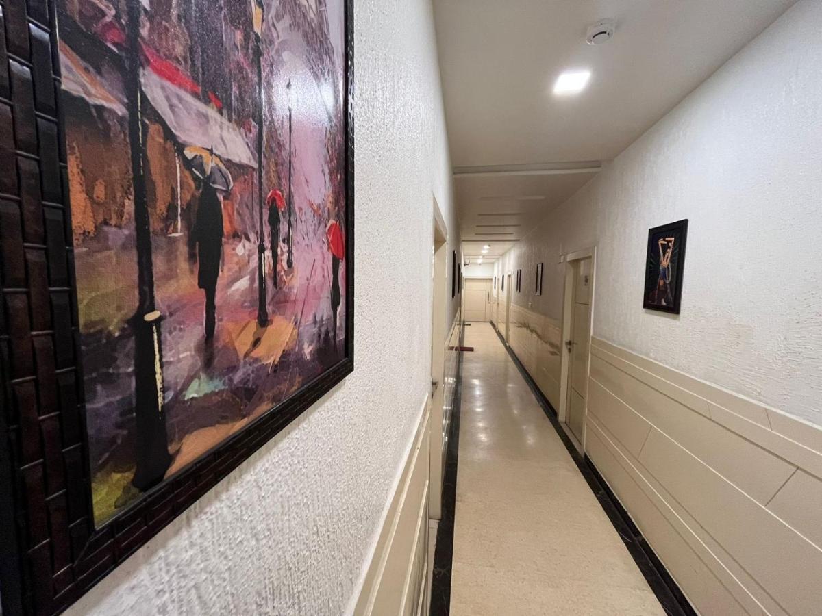 Hotel Sahib'S Red Carpet - Family & Corporate Hotel Chain Agra  Esterno foto